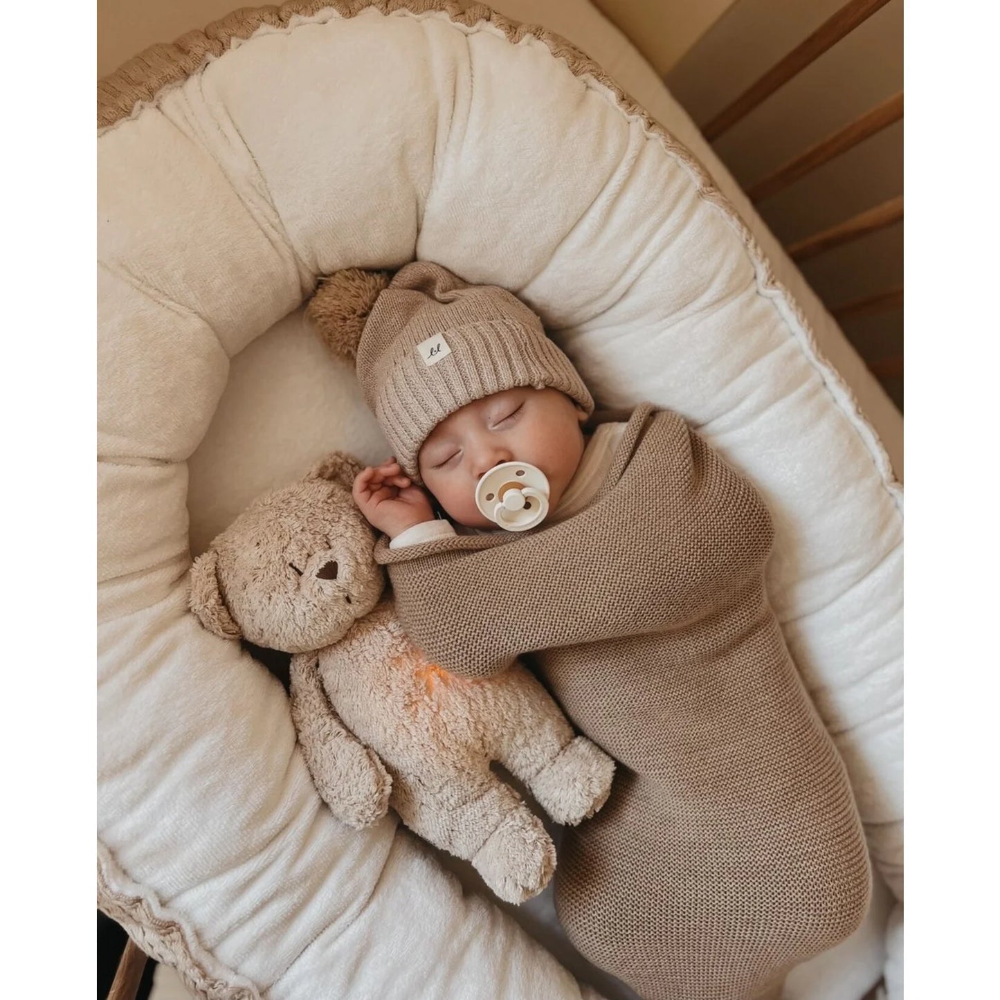 Kuschelbär mit Herzschlag & White Noise - The Humming Bear 2.0 - Bio GOTS Baumwolle - Moonie