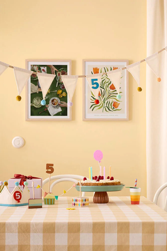 Verjaardagstafeldecoratie met cijfers - FSC-gecertificeerd hout - Kid's Concept - productfoto - afbeelding 4