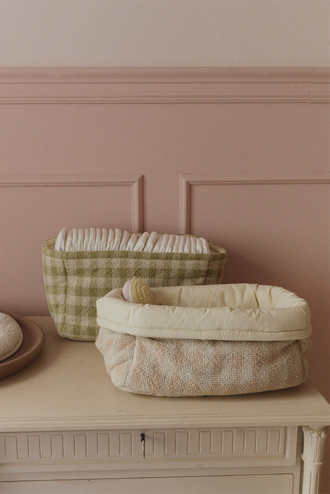 Quilted Basket - Gewatteerde opbergmand - Matcha & Rose - 30 × 20 × 20 cm - Lorena Canals - productfoto - afbeelding 3