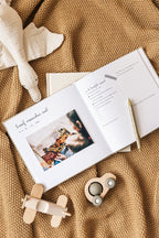 Baby invulboekje - Mijn eerste jaar - Beige - Fyllbooks - lifestyle - afbeelding 6