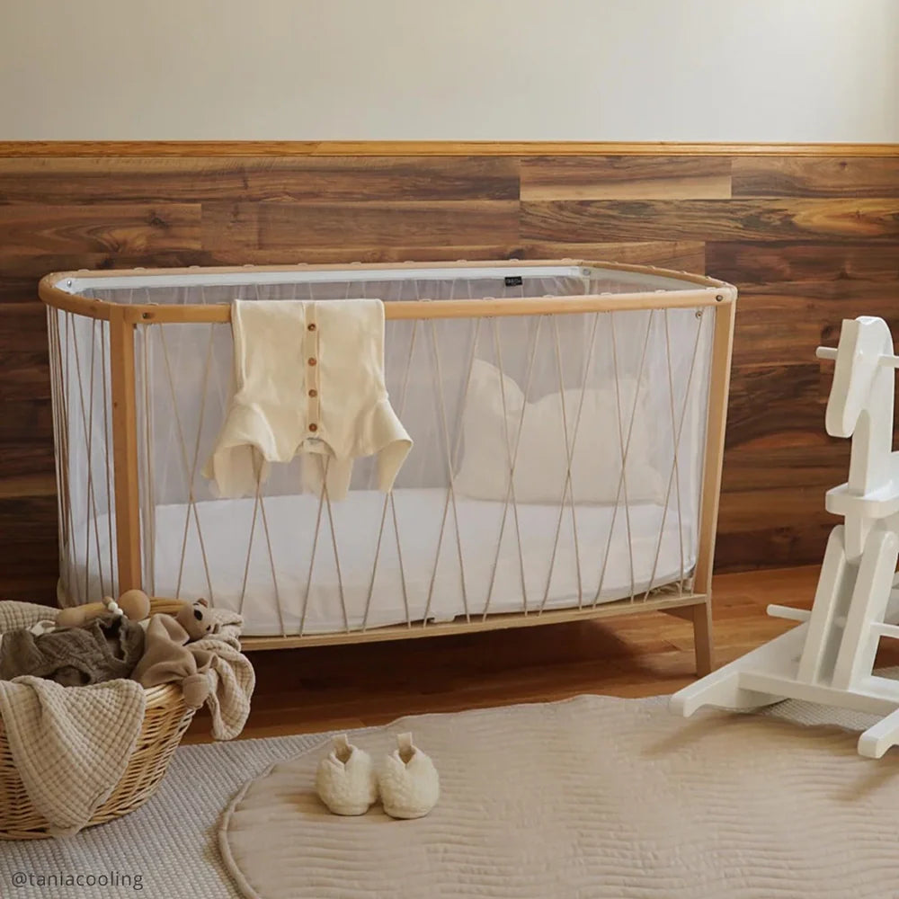KIMI Evolving Baby Bed - Holzbett, das mitwächst, ohne Gitter 60x120 cm - Von 6 Monaten bis 5 Jahren - Charlie Crane