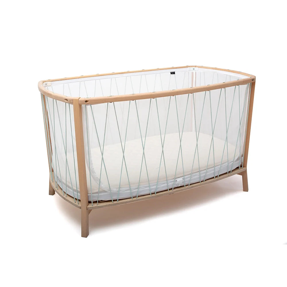KIMI Evolving Baby Bed - Holzbett, das mitwächst, ohne Gitter 60x120 cm - Von 6 Monaten bis 5 Jahren - Charlie Crane