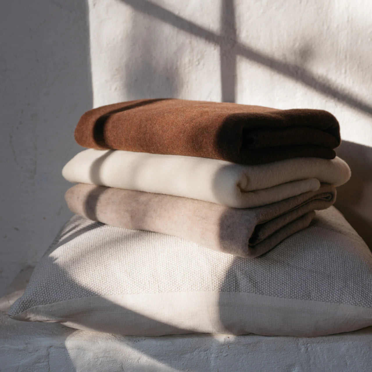 Baby Blanket Wool Fleece - Babydecke mit Festonstich - Engel Natur