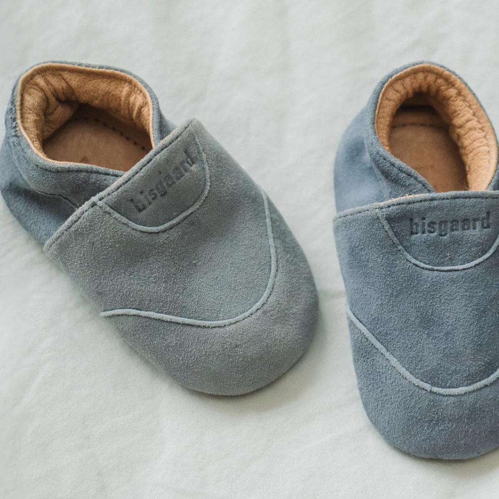 Neugeborenen-Puschen - Krabbelschuhe - Wildleder - Bisgaard