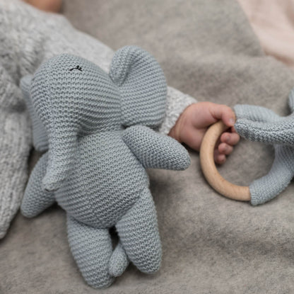 Baby Bello - Elvy de Olifant Knuffel - 100% biologisch katoen - lifestyle