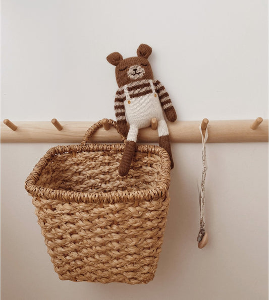 Gebreid knuffel beer/teddy - Ecru overalls  - Alpaca wol - Main Sauvage